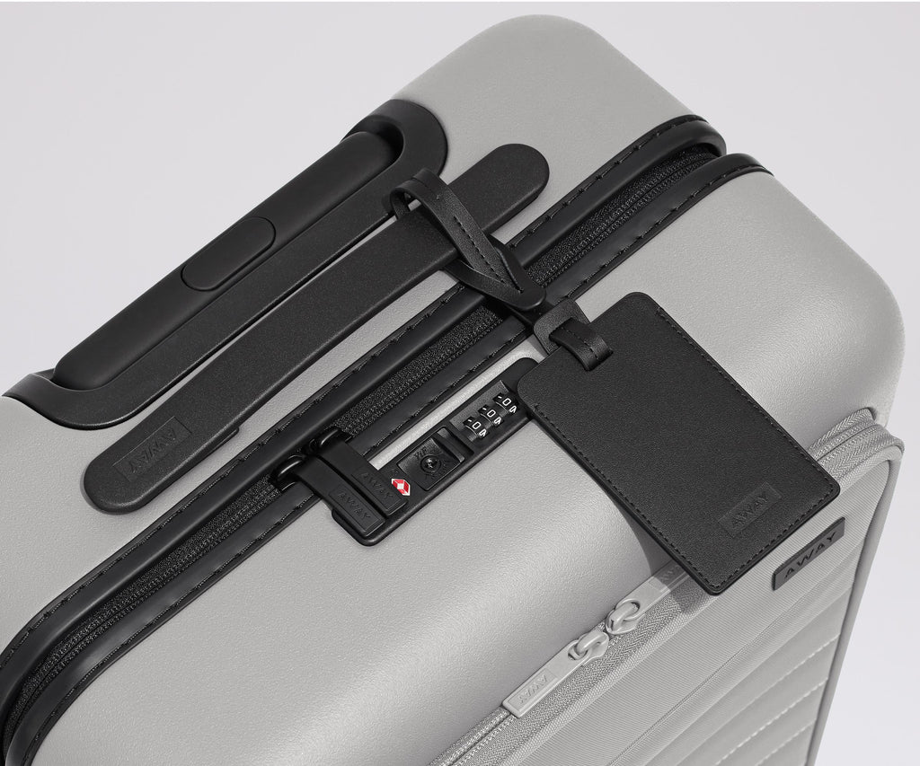 Away The Executive Bigger Carry-On Suitcase - Cloud Gray
