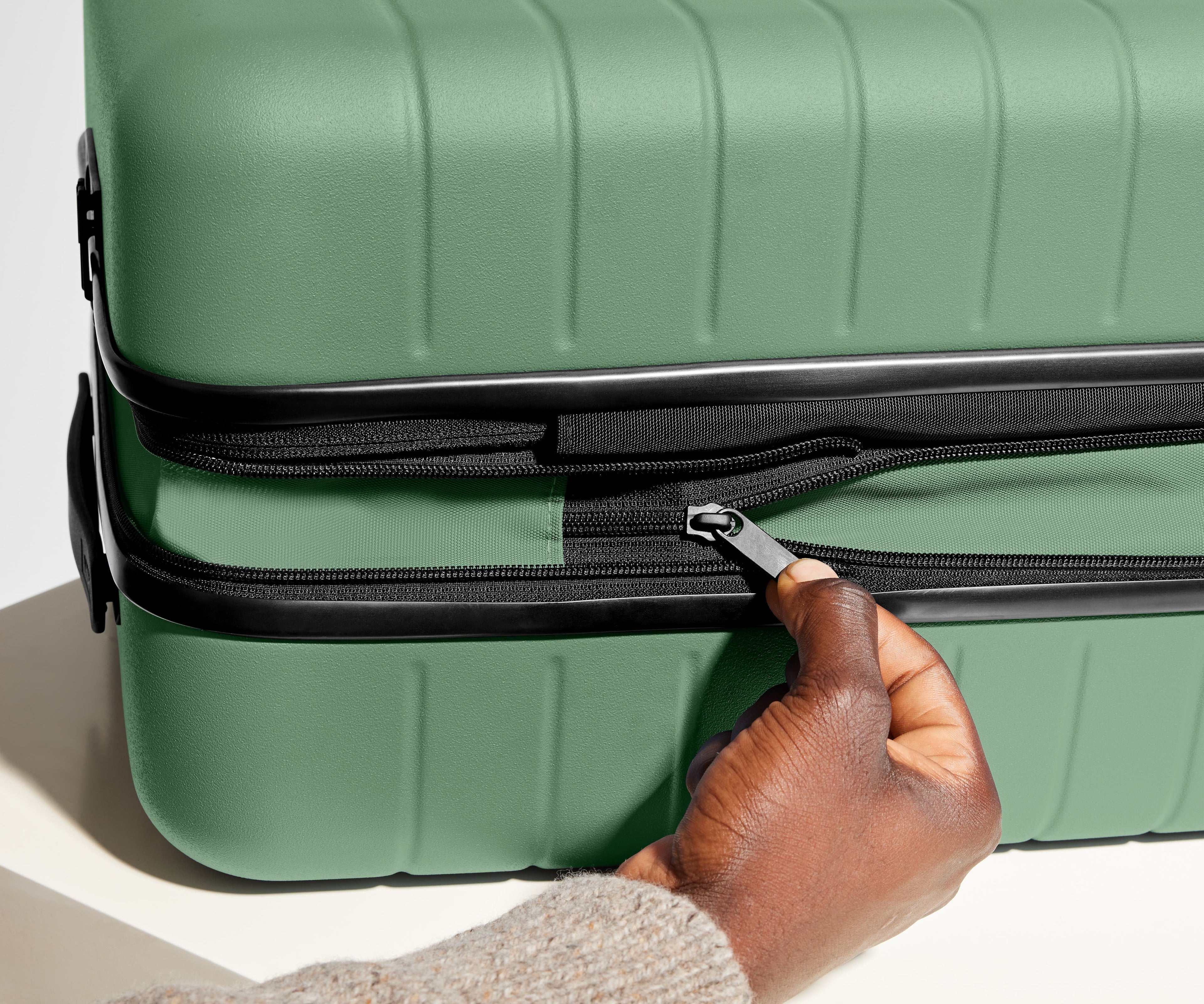 Away The Large Flex Suitcase - Sea Green