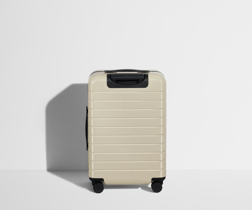 Away The Bigger Carry-On Suitcase - Salt White (Gloss)