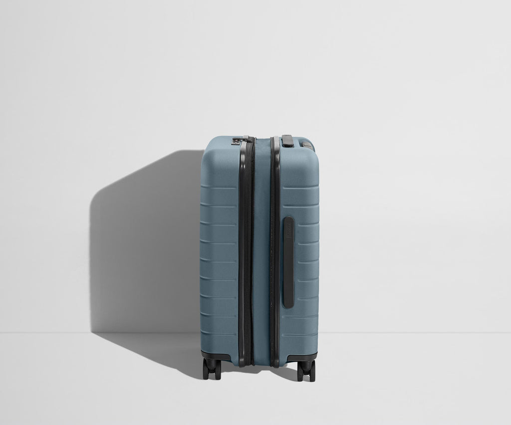 Away The Carry-On Flex Suitcase - Coast Blue