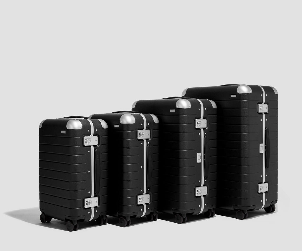 Away The Aluminum Edge Carry-On Suitcase - Jet Black