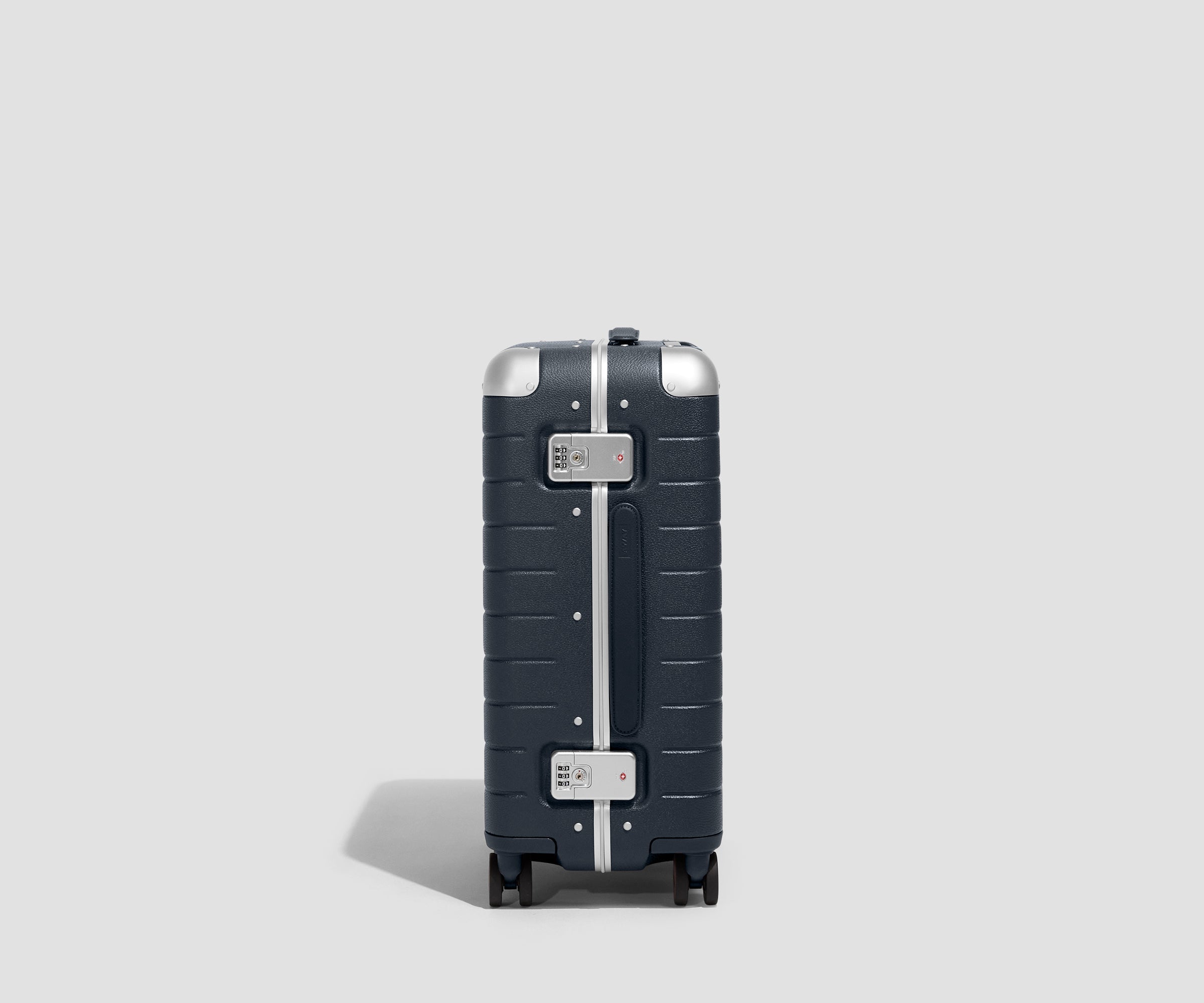 Away The Aluminum Edge Carry-On Suitcase - Navy Blue
