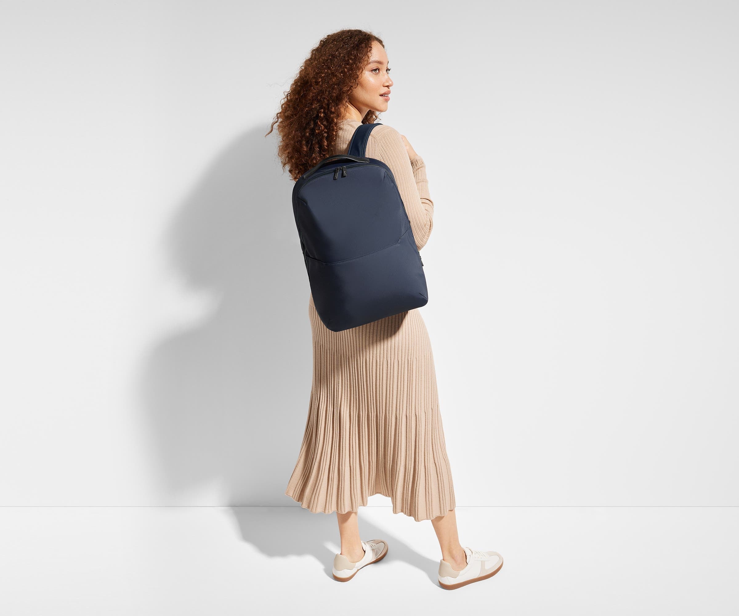 Away The Everywhere Zip Backpack in Salt White