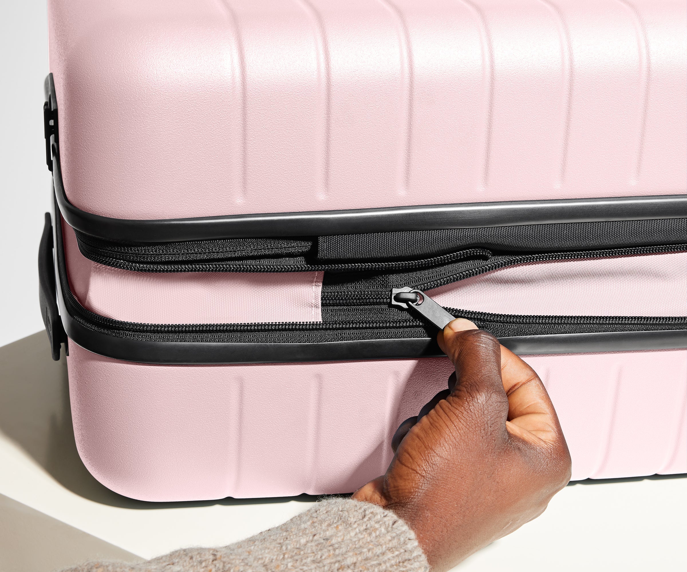 Away The Bigger Carry-On Flex Suitcase - Blush Pink