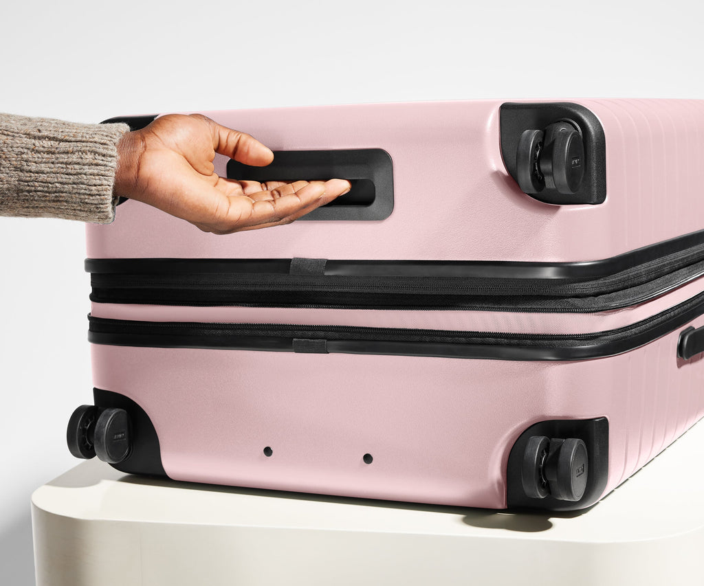 Away The Large Flex Suitcase - Blush Pink