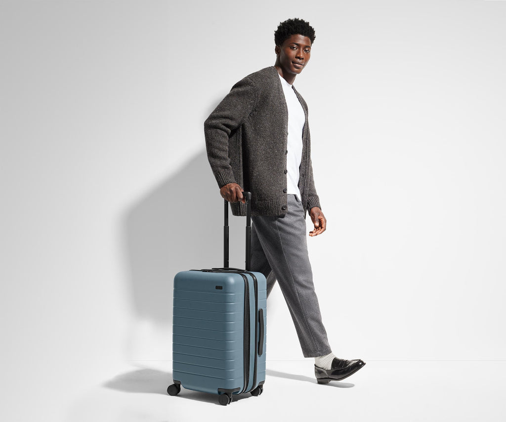 Away The Bigger Carry-On Flex Suitcase - Olive Green