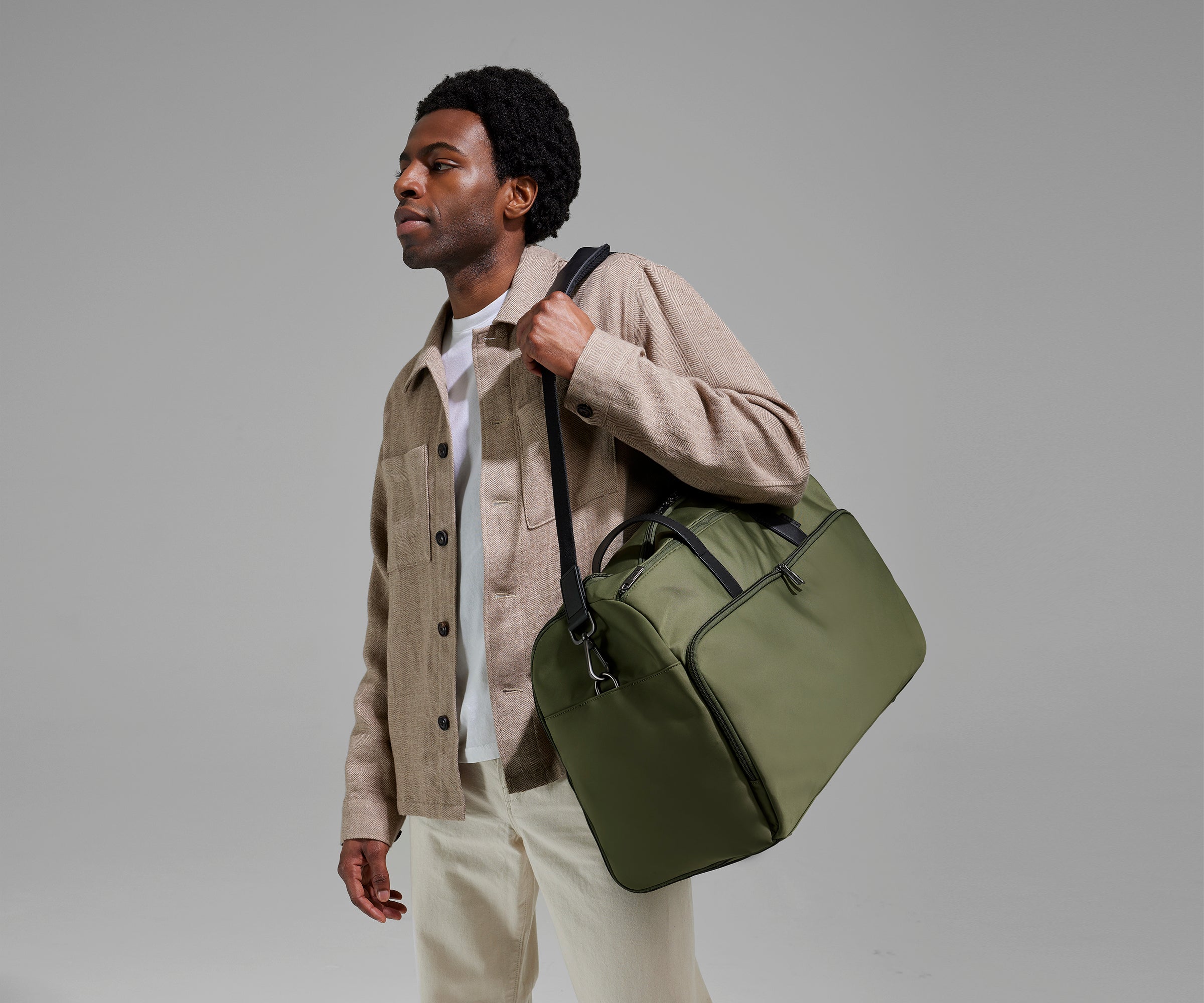 Away Garment Duffle Garment Bag - Olive Green