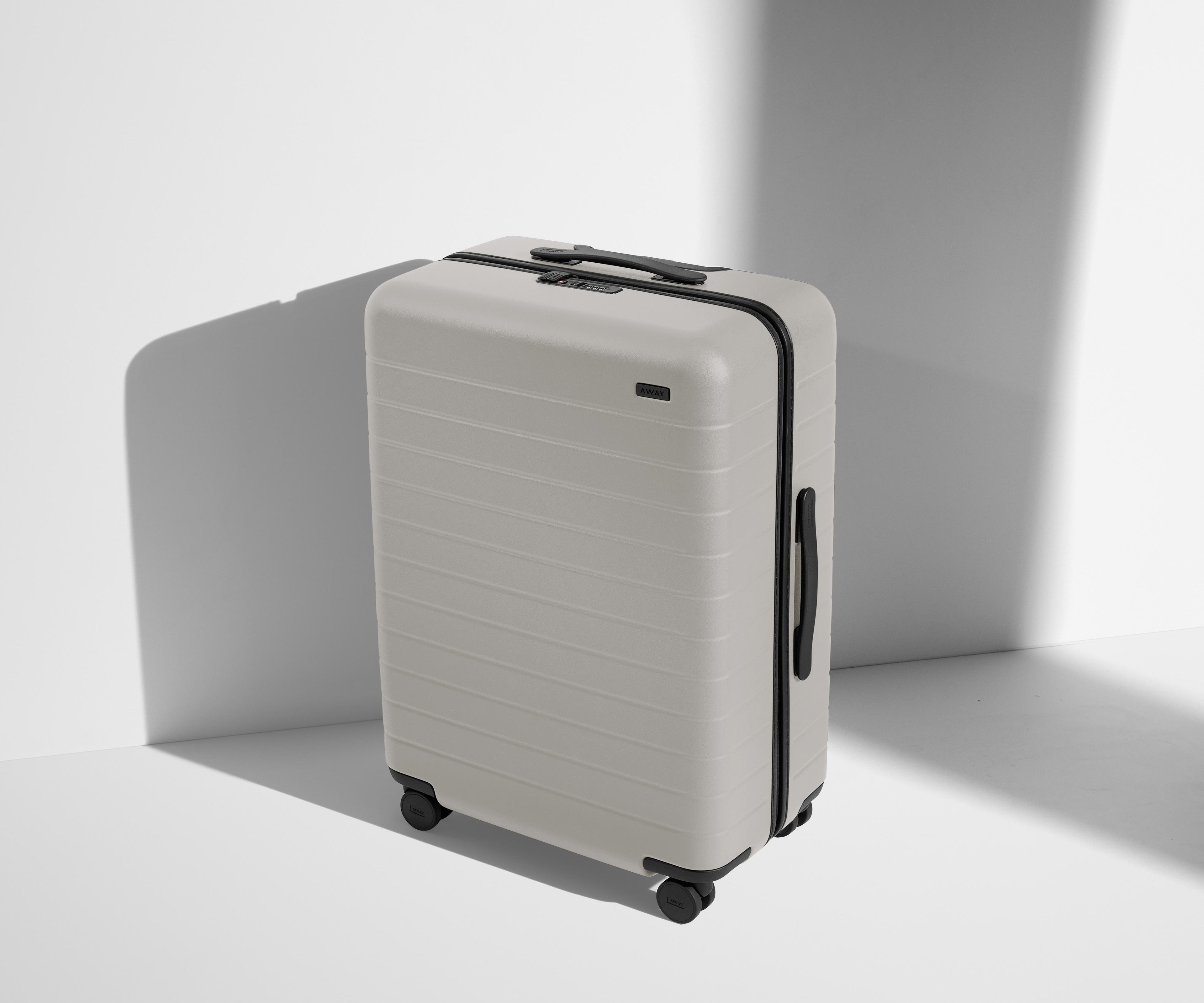 Away The Medium Suitcase - Cloud Gray