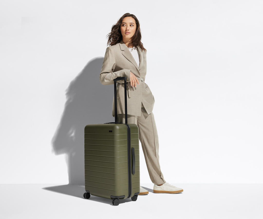 Away The Medium Suitcase - Navy Blue