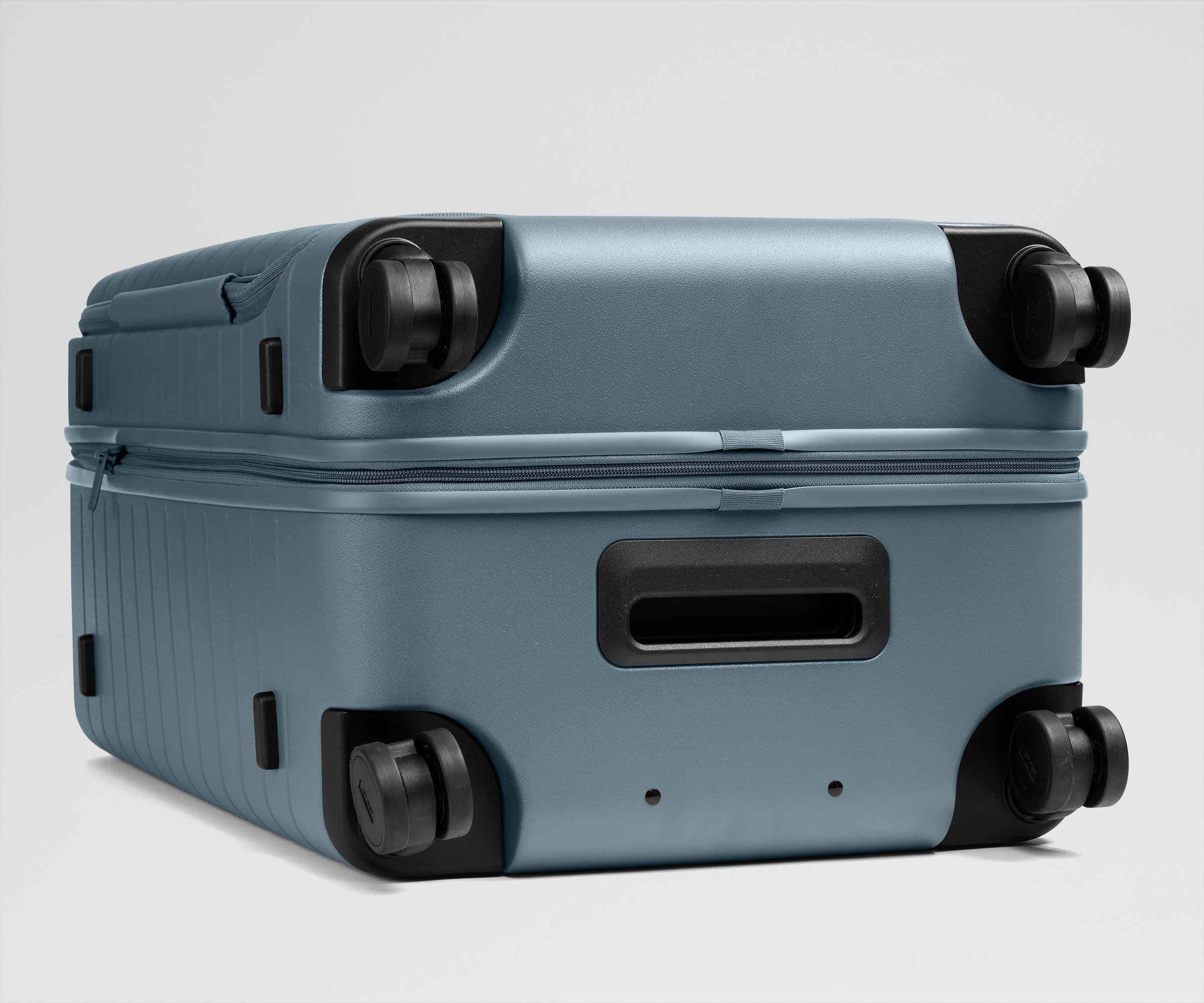 Away Smooth Departure Bundle Suitcase