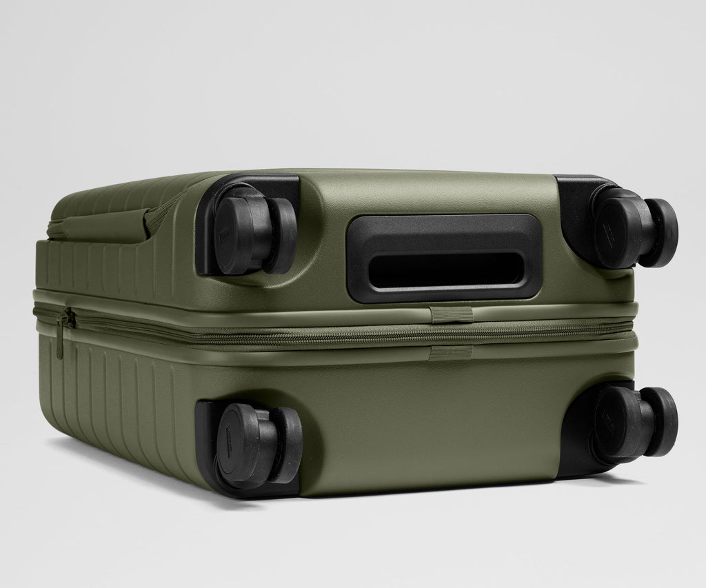 Away The Carry-On Travel Set Suitcase