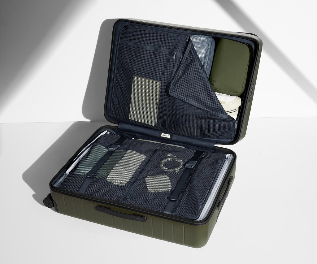 Away Explorer Essentials Bundle Suitcase