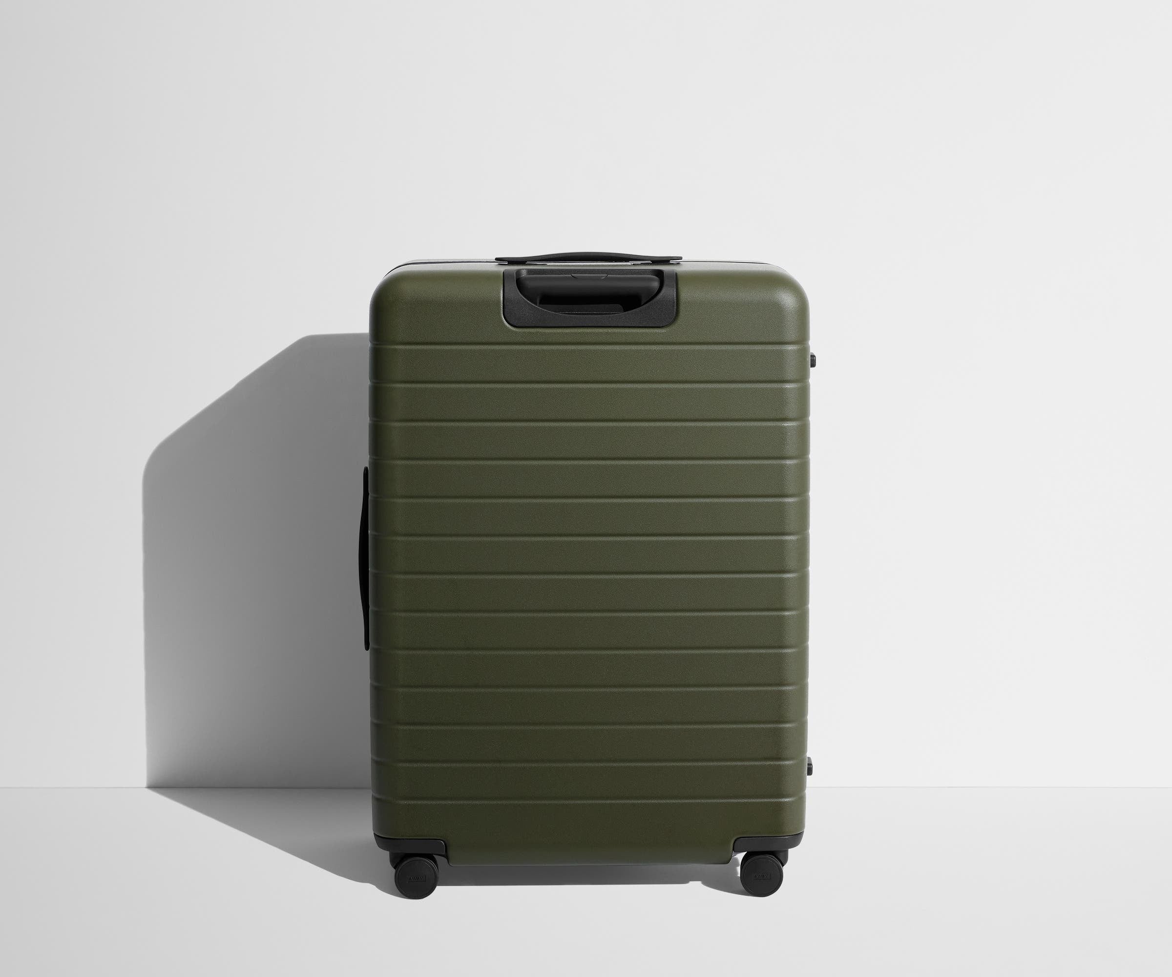 Away Explorer Essentials Bundle Suitcase