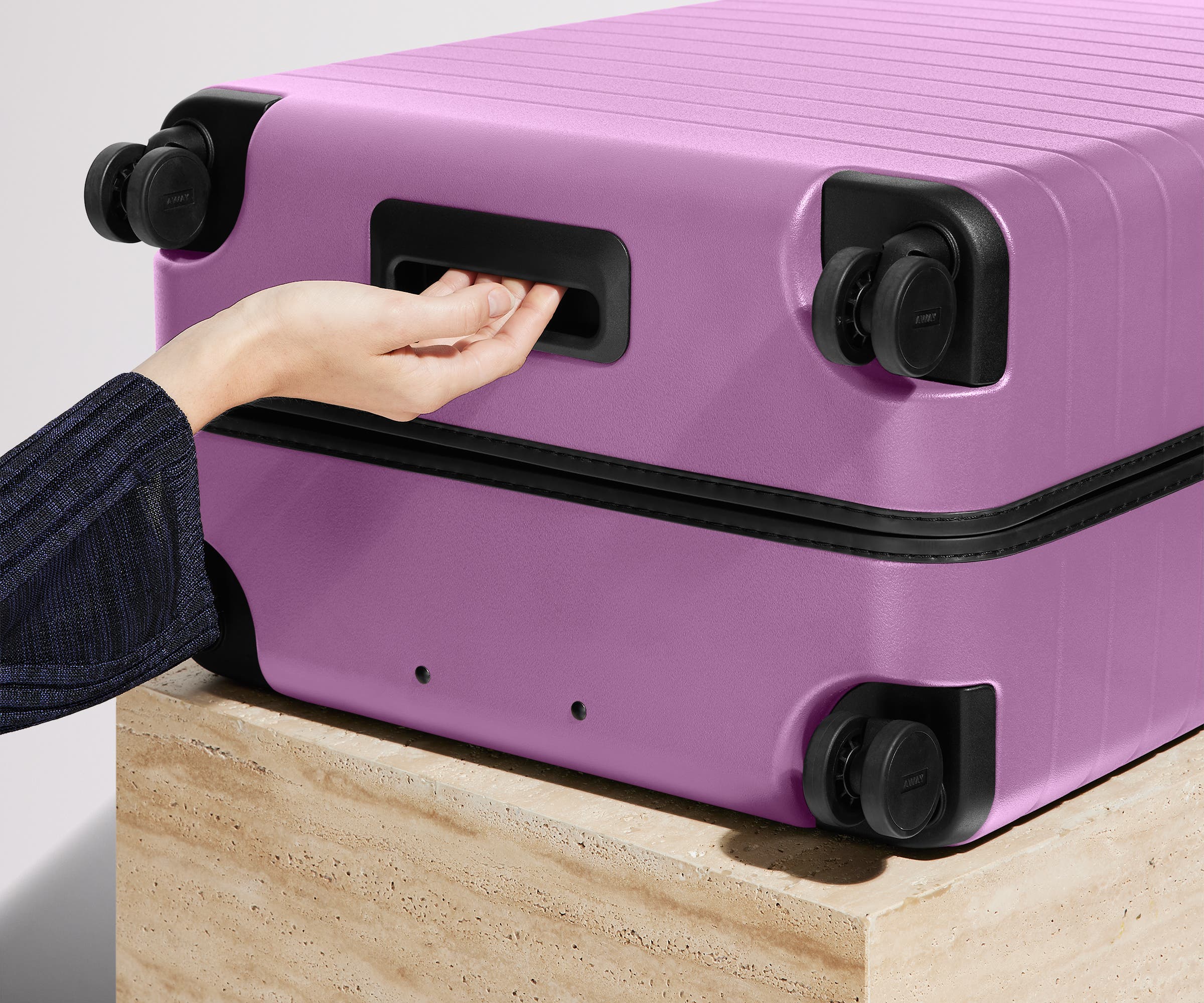 Away The Medium Suitcase - Taffy Purple